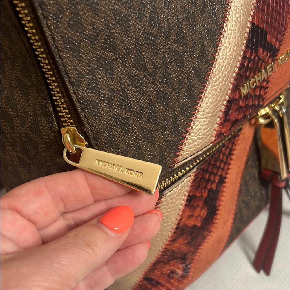 Michael Kors RARE Rhea Signature Backpack w/red snakeskin and MK logo - Picture 4 of 11